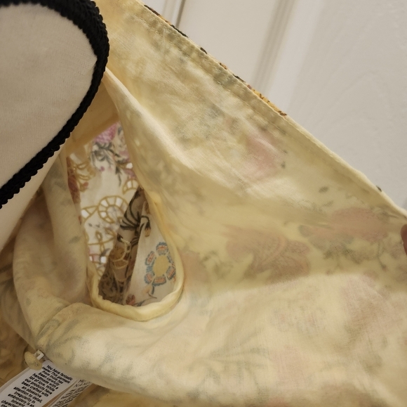 Hemant & Nandit Lyla Floral Crop Top - Picture 7 of 14